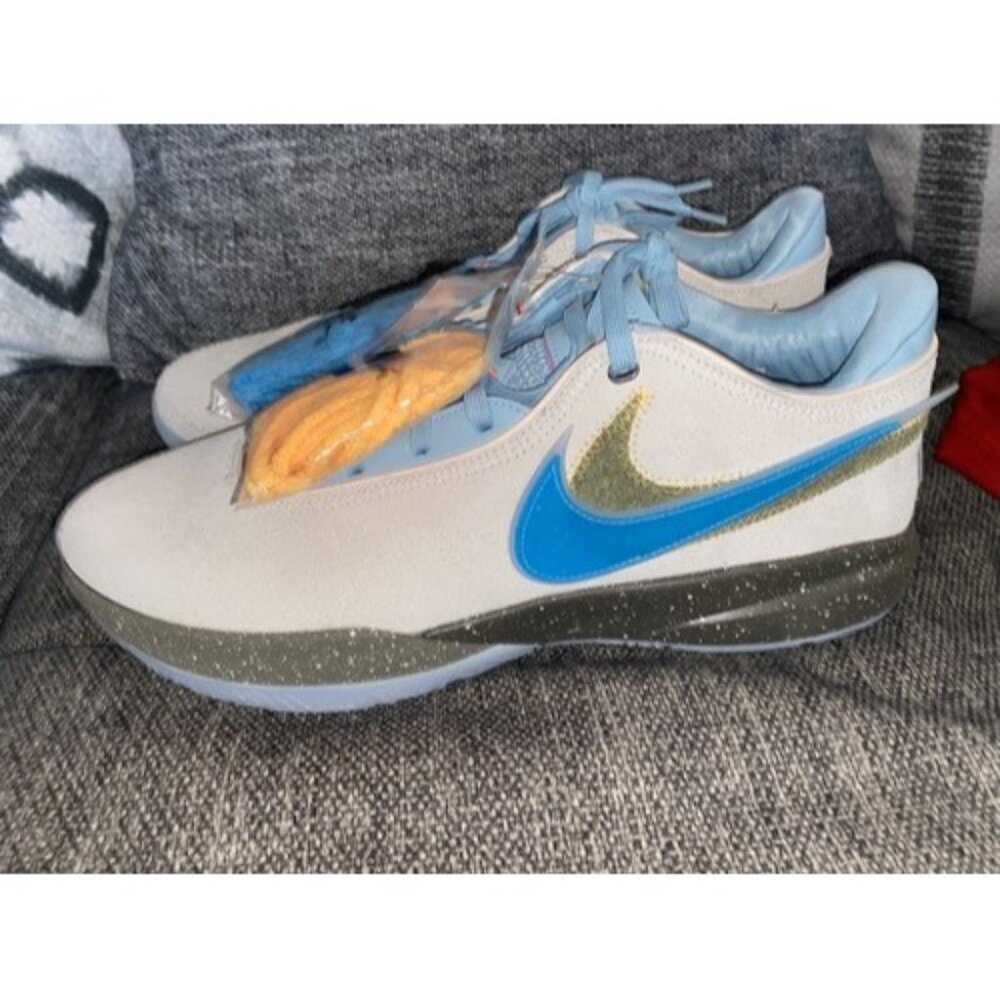 NEW Nike LeBron 20 UNKNWN Message in a Bottle - Mens US Size 16